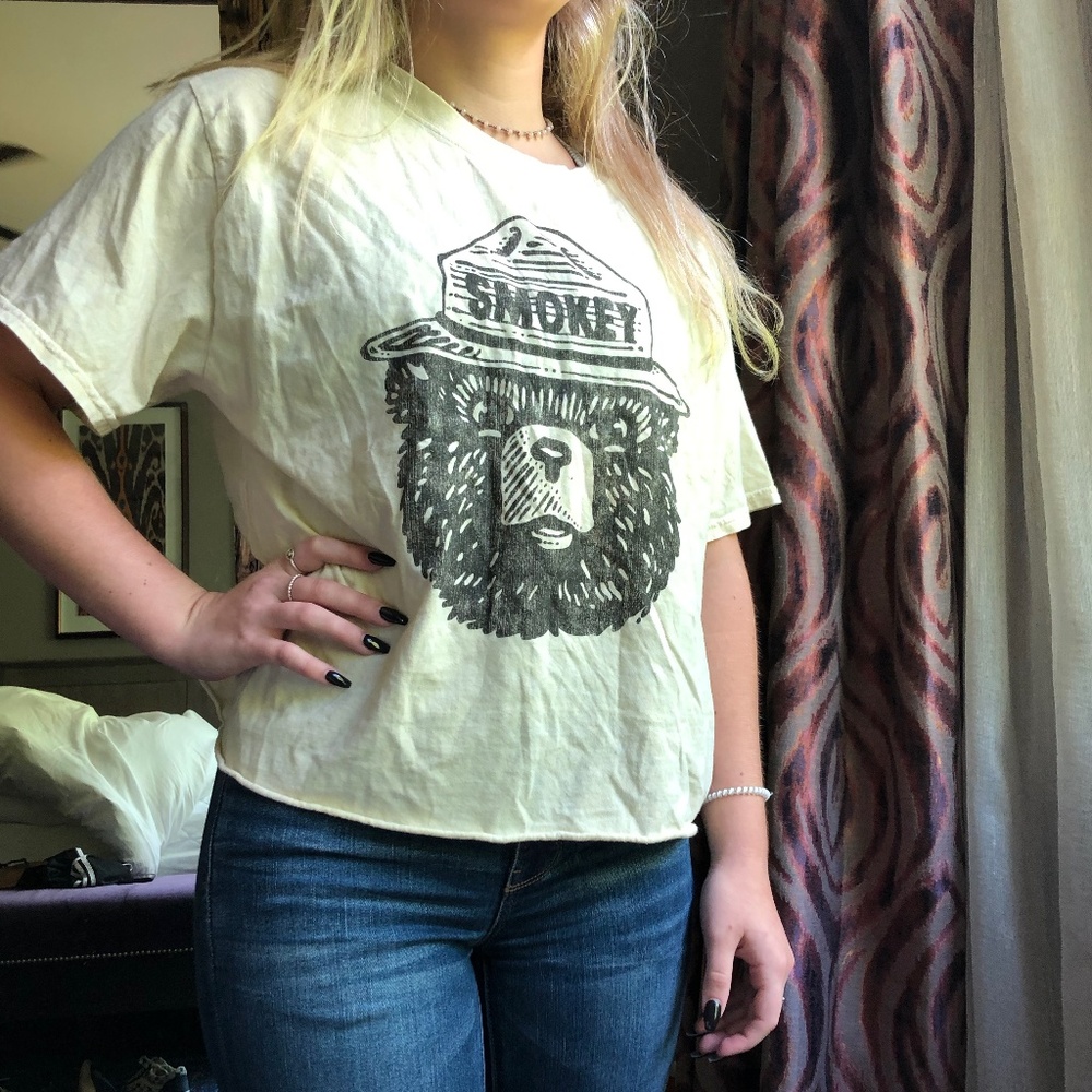 smokey the bear hand cut cropped tee